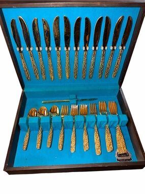 Vintage International Silver Co. 24KT Gold Electroplated Flatware Set&Wood Chest